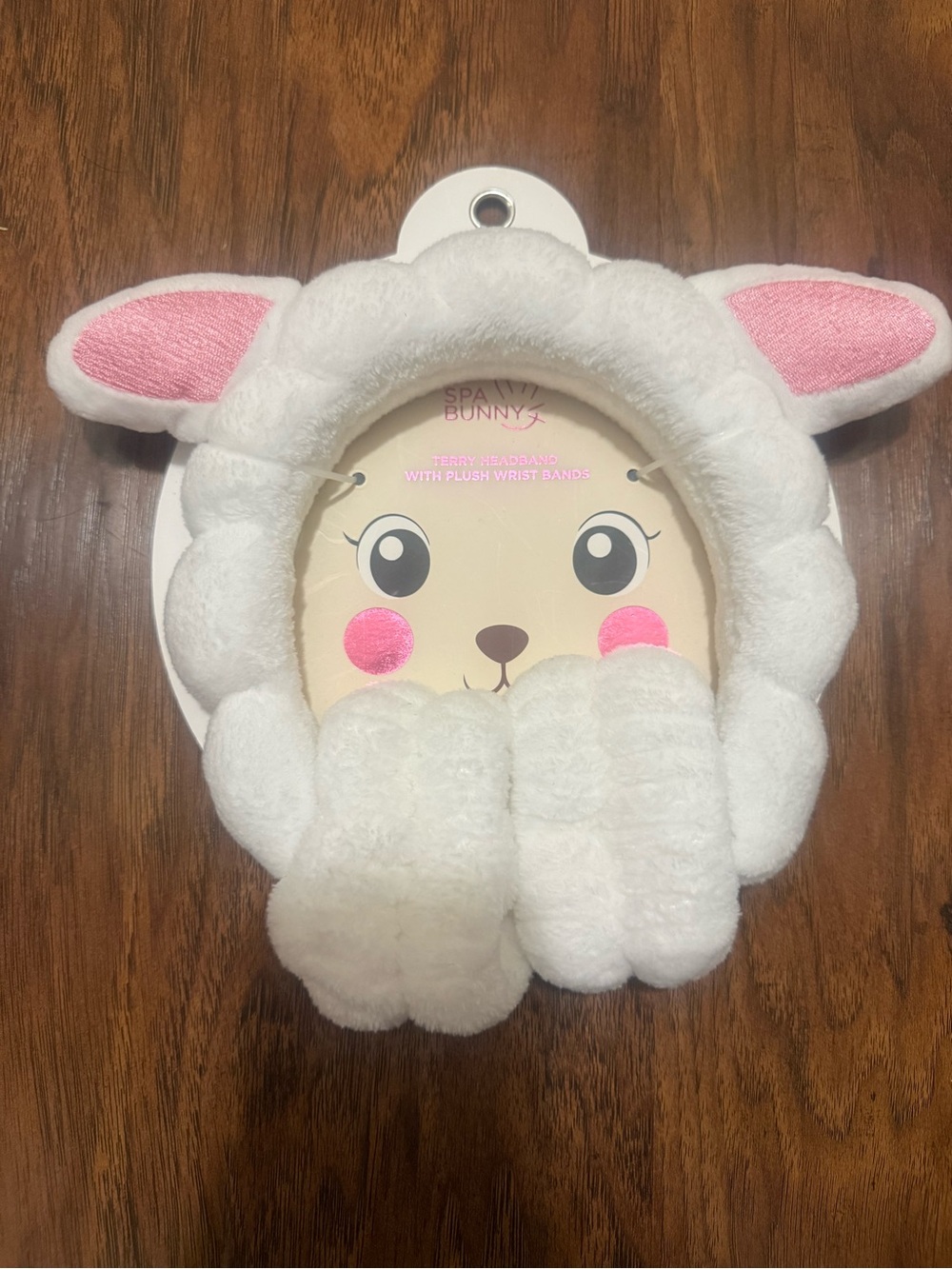 NWT lamb skincare headband and wrist bands